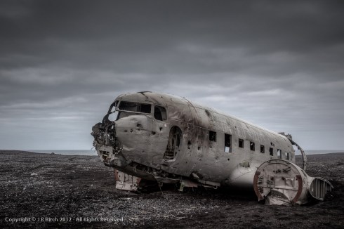Airplane-wreckage-Iceland1